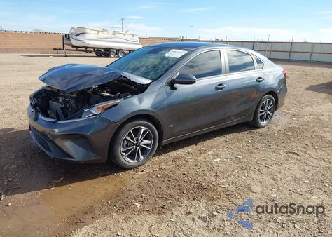 2022 Kia Forte Lxs из США, поврежденный, VIN 3KPF24AD2NE468047